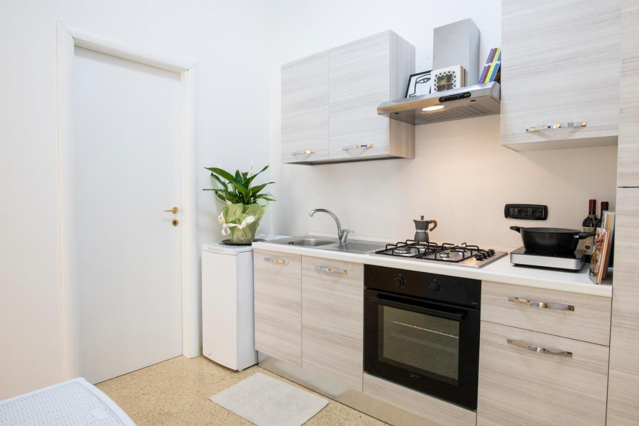 Corner Cavour Apartment Sassari Kültér fotó